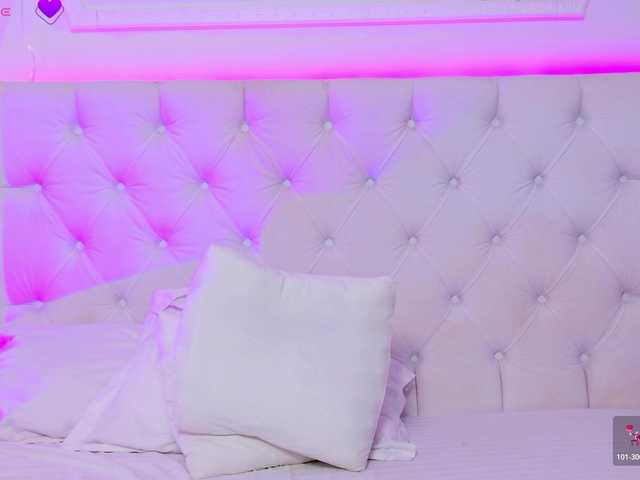 AriannaSins's BongaCams show and profile