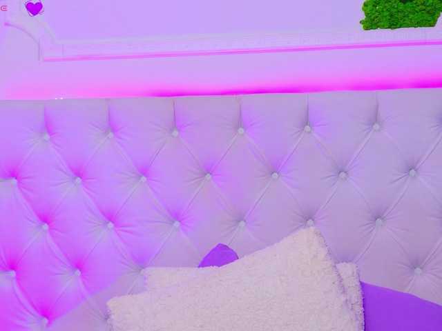 AriannaSins's BongaCams show and profile