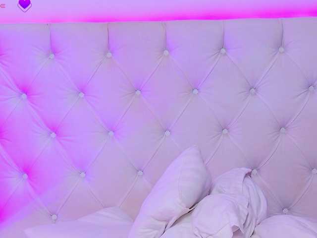 AriannaSins's BongaCams show and profile