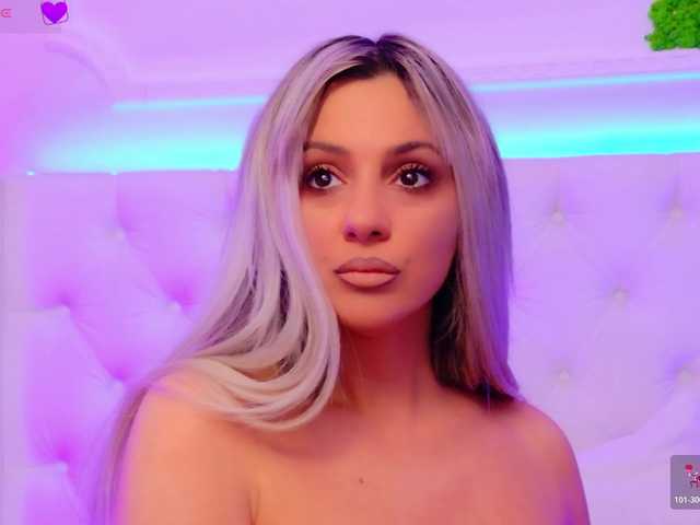 AriannaSins's BongaCams show and profile