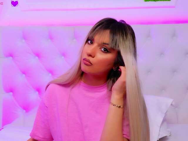 AriannaSins's BongaCams show and profile