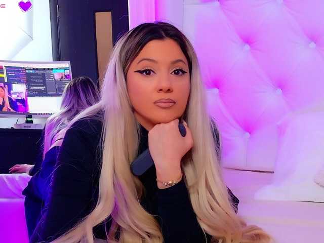 AriannaSins live cam