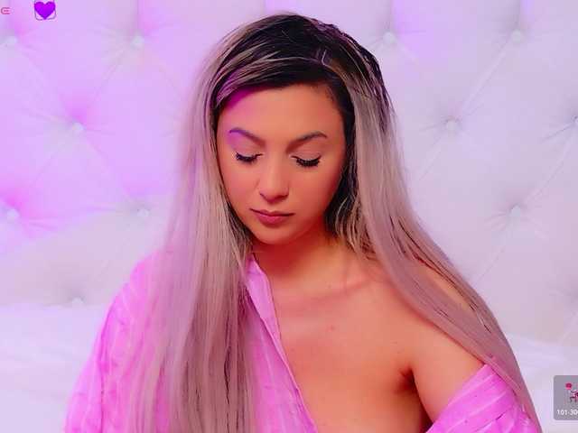 AriannaSins's BongaCams show and profile