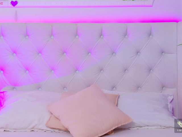 AriannaSins's BongaCams show and profile