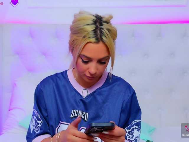  AriannaSins chat room