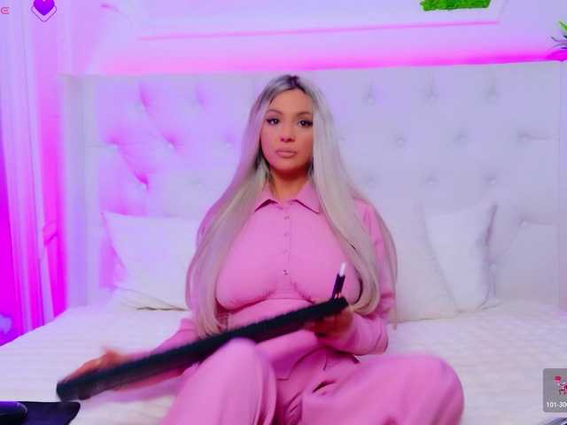 AriannaSins's BongaCams show and profile