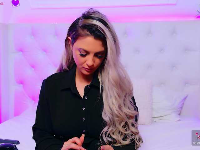 AriannaSins's BongaCams show and profile