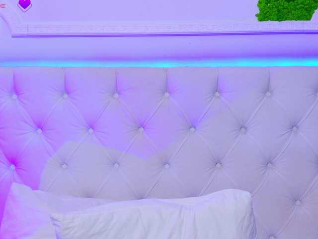 AriannaSins's BongaCams show and profile