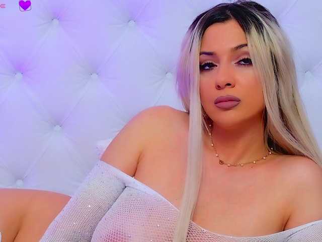 AriannaSins from BongaCams is Freechat
