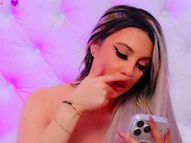 AriannaSins Live Webcam on BongaCams