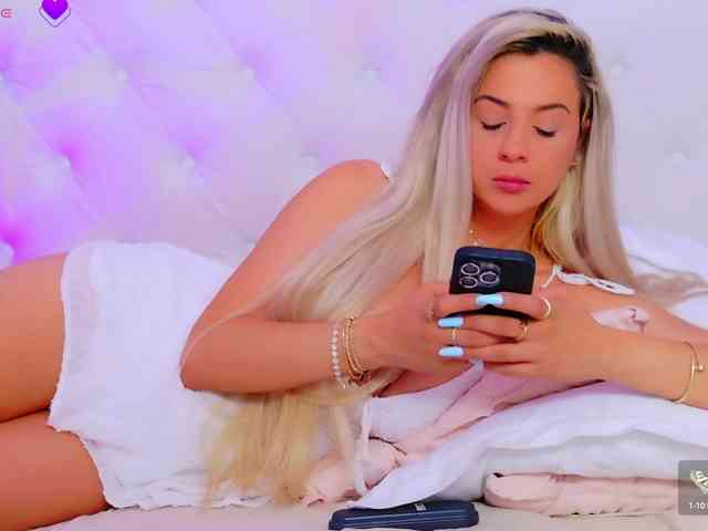 AriannaSins Live Webcam on BongaCams