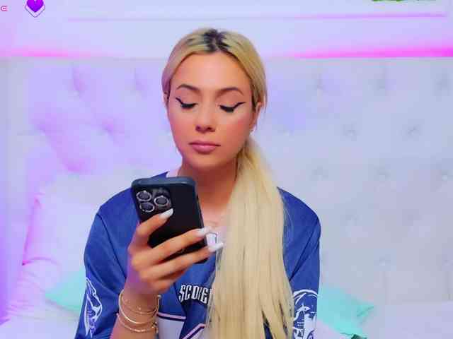 free cam chat AriannaSins