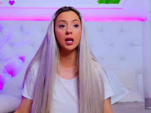 AriannaSins webcam