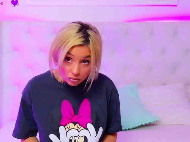 online nude chatroom AriannaSins