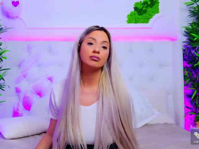 AriannaSins webcam