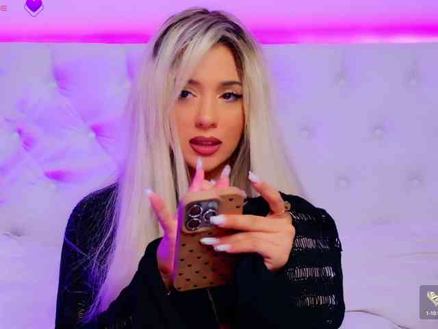 AriannaSins webcam