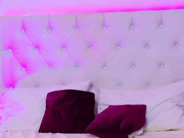 AriannaSins Live Webcam on BongaCams