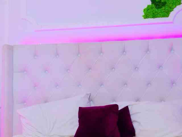 AriannaSins Live Webcam on BongaCams