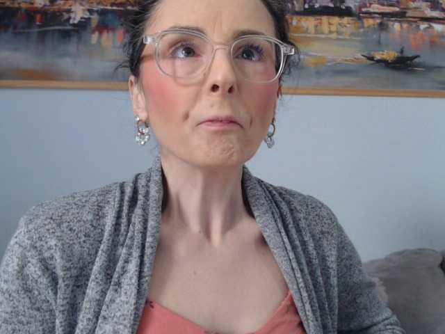 le modèle cleophee est en webcam porno dans un show sur le site bongacams, il possède les tags suivants: White/Caucasian,Brunette,Shaved