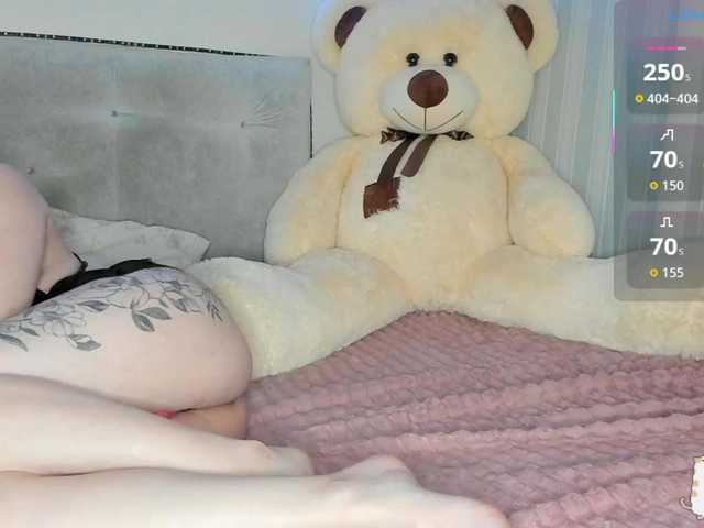 Solnushko1993's BongaCams show and profile