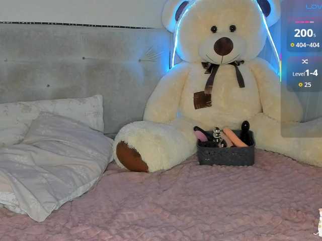 Solnushko1993's BongaCams show and profile