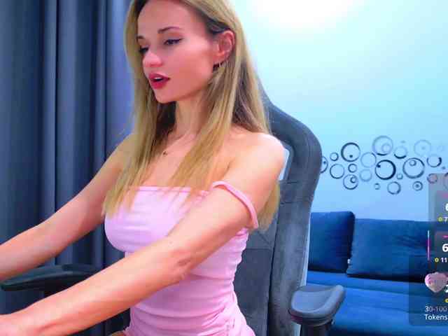 free dirty chat HollyQueen