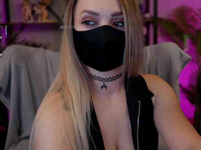 Careful_i_Bite webcam