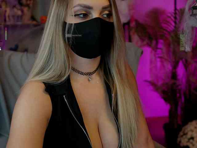 Careful_i_Bite webcam