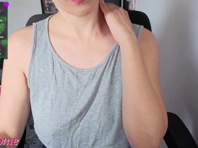 Giselle-moon's BongaCams show and profile