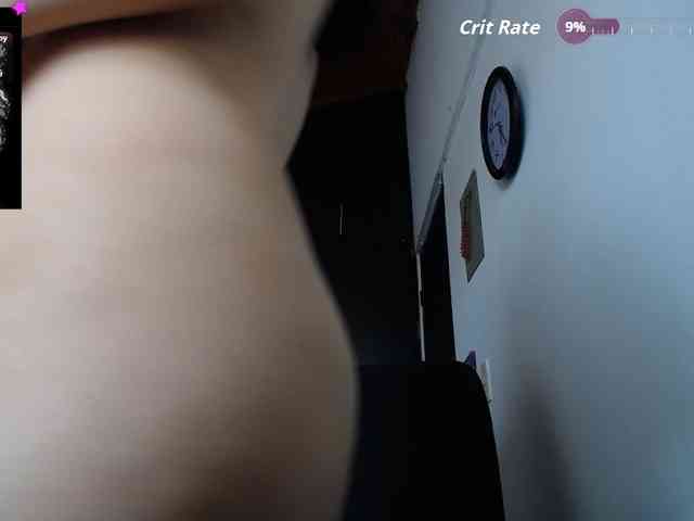 Giselle-moon webcam