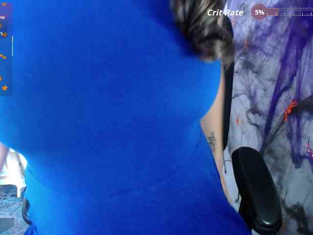 Giselle-moon webcam