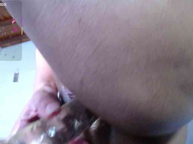 Giselle-moon webcam