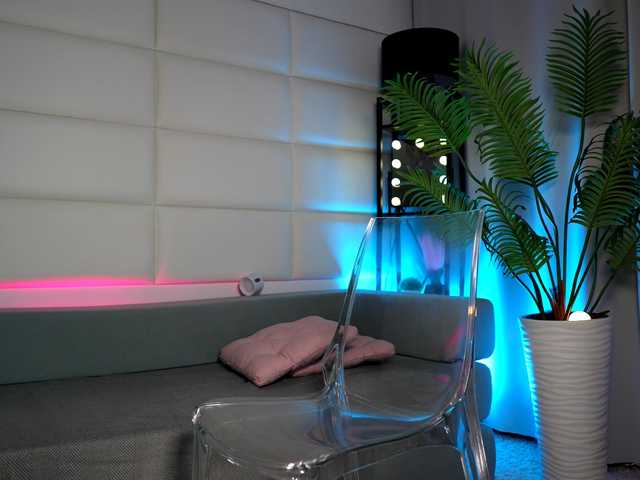 Julia93cherry live cam