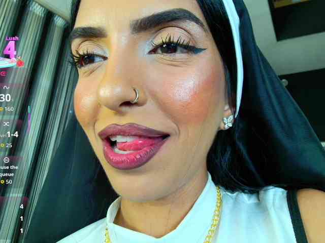 BNefertiti webcam