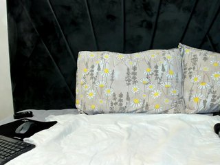 Wowsquirtx1 Porn Show