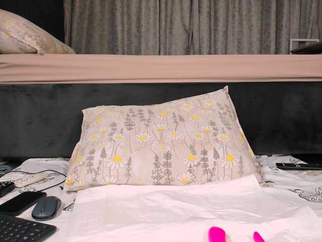 Wowsquirtx1's BongaCams show and profile