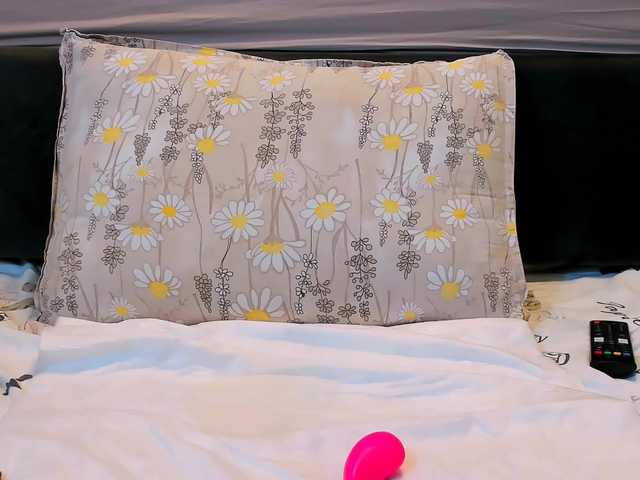 Wowsquirtx1's BongaCams show and profile