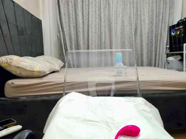 Wowsquirtx1 webcam