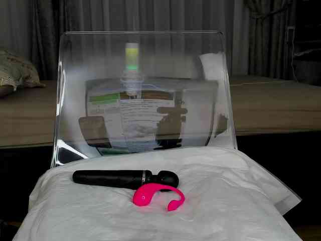 Wowsquirtx1 webcam