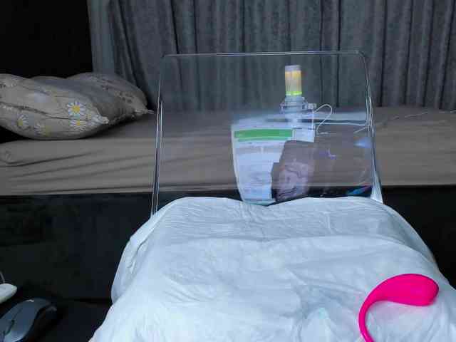 Wowsquirtx1 webcam