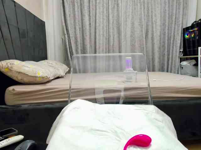 Wowsquirtx1 webcam