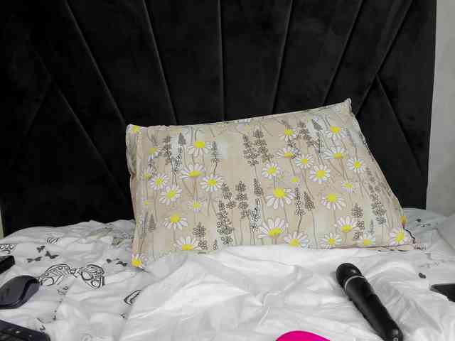 Wowsquirtx1 webcam
