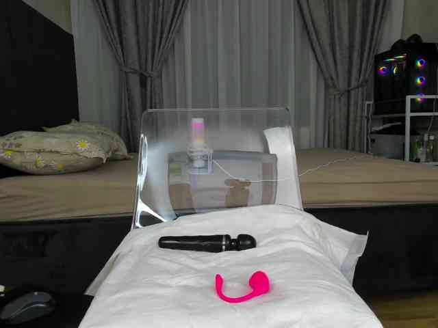 Wowsquirtx1 webcam