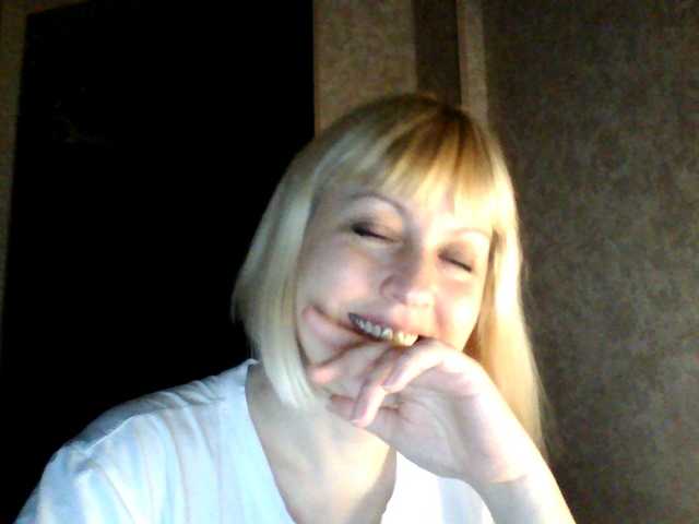 krisss2016's BongaCams show and profile