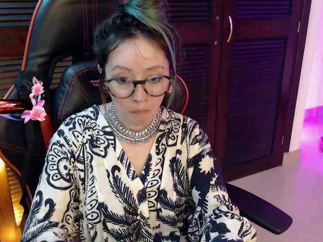 pink2019 live cam profile