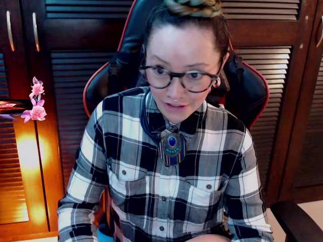 pink2019's BongaCams show and profile