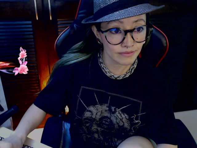 pink2019's BongaCams show and profile