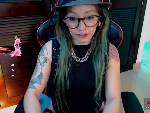 pink2019's BongaCams show and profile