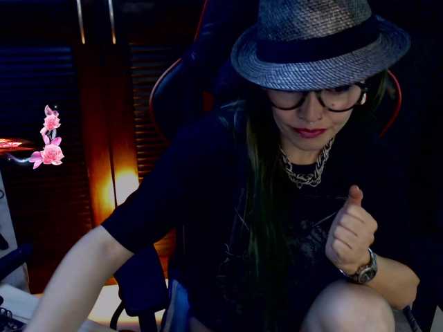 pink2019's BongaCams show and profile