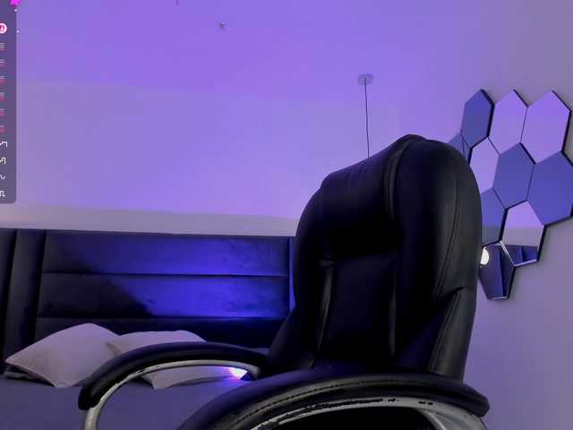 JennaOlson's BongaCams show and profile